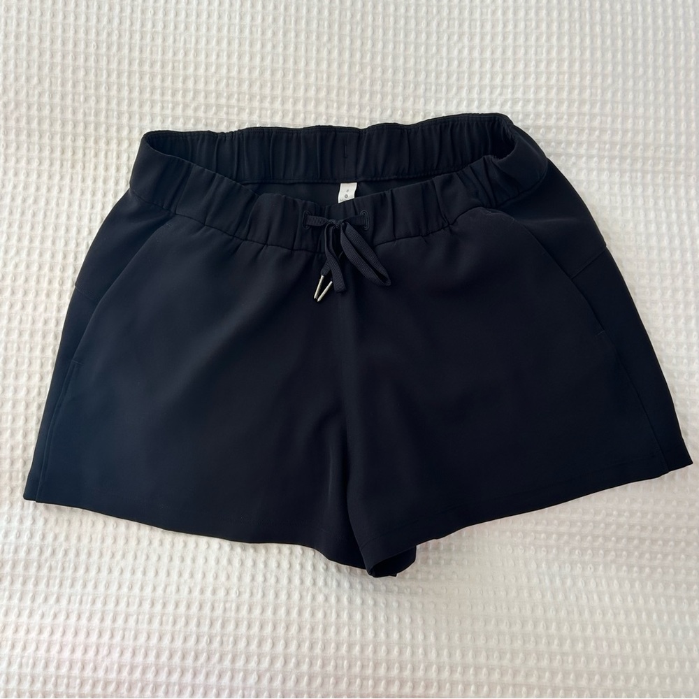 Lululemon High-Rise Cinchable Waist Shorts with Pockets